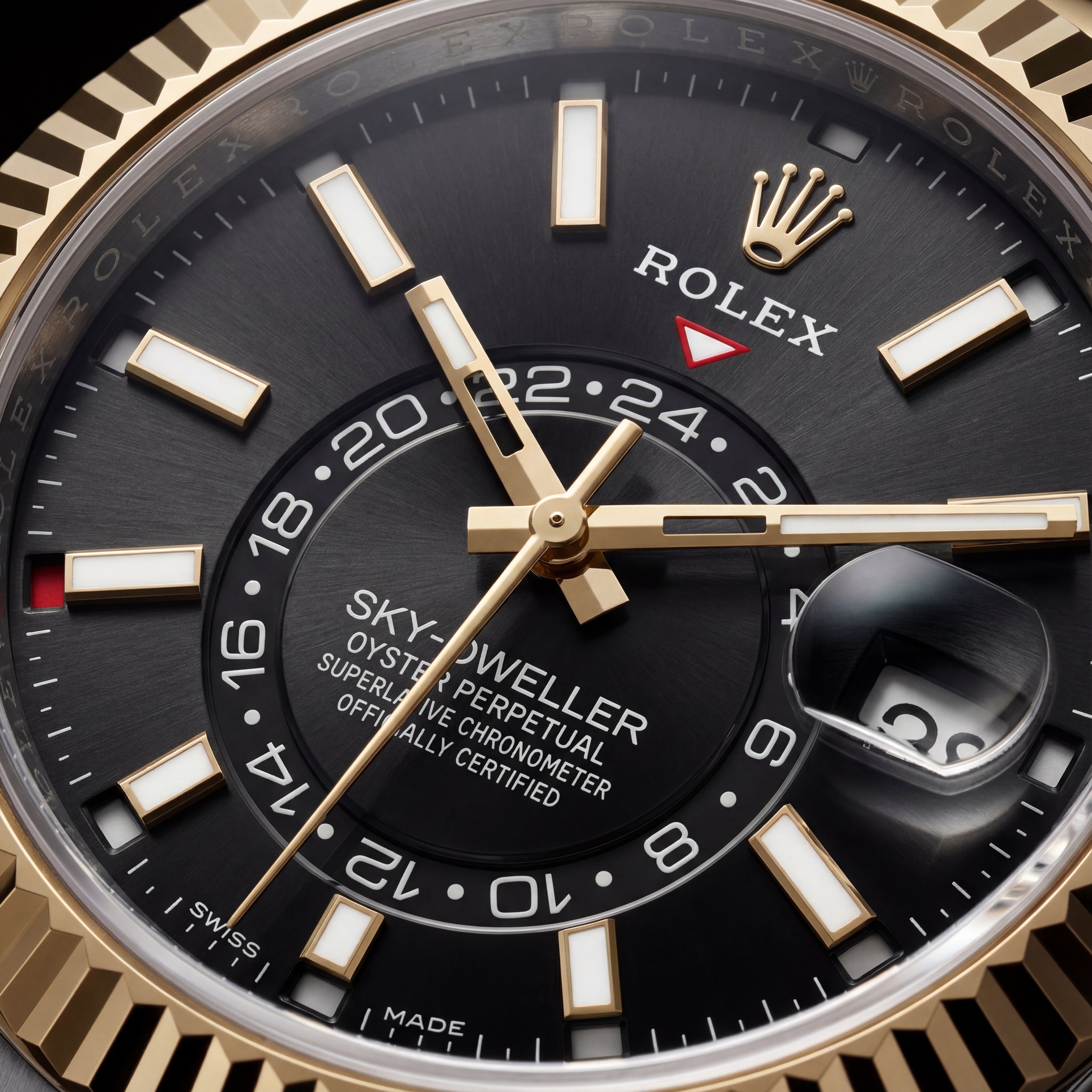 Black Dial Gold Fluted Bezel Dual-Tone Men’s Watch with Rubber Strap