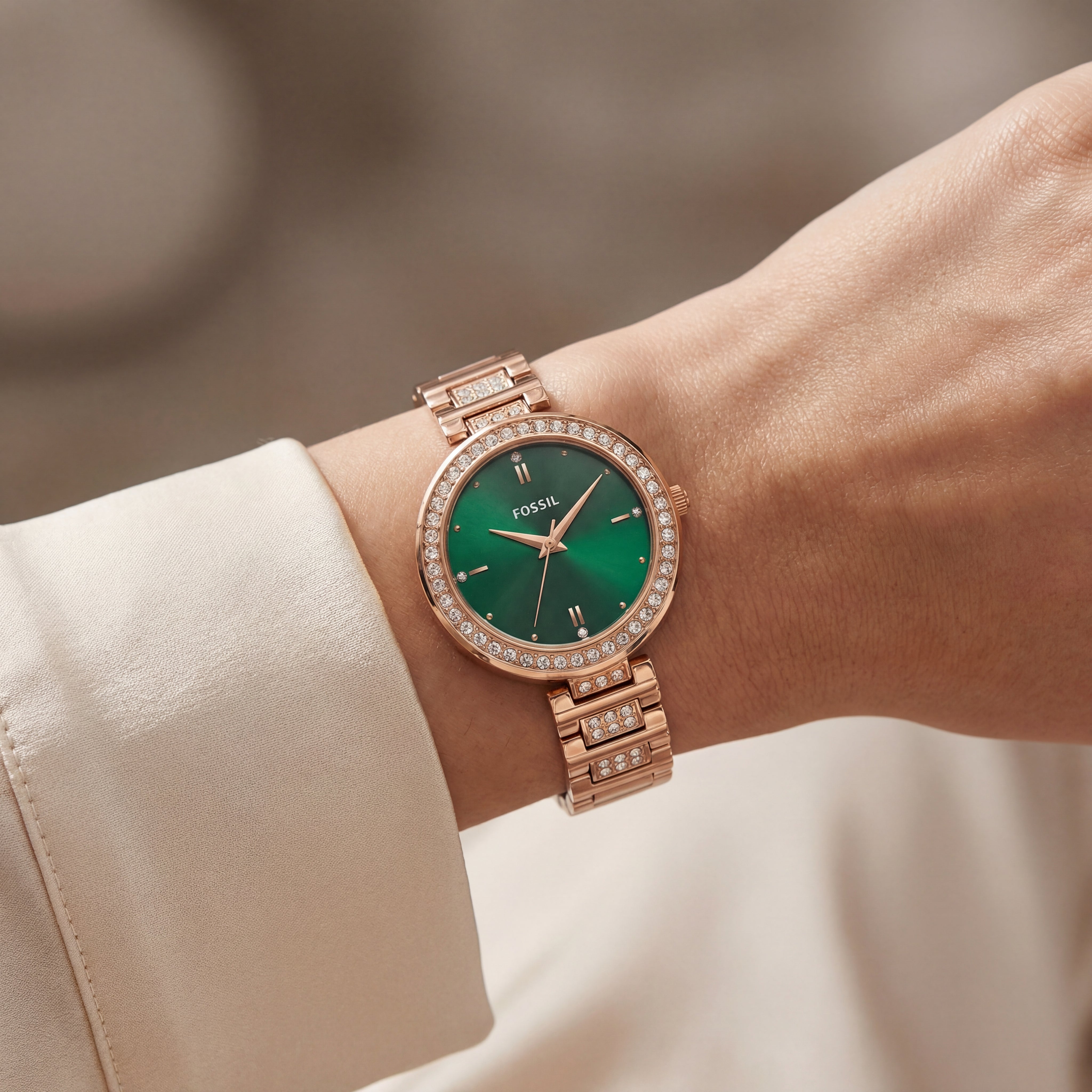 Emerald Royale Luxury Watch – Rose Gold Crystal Edition