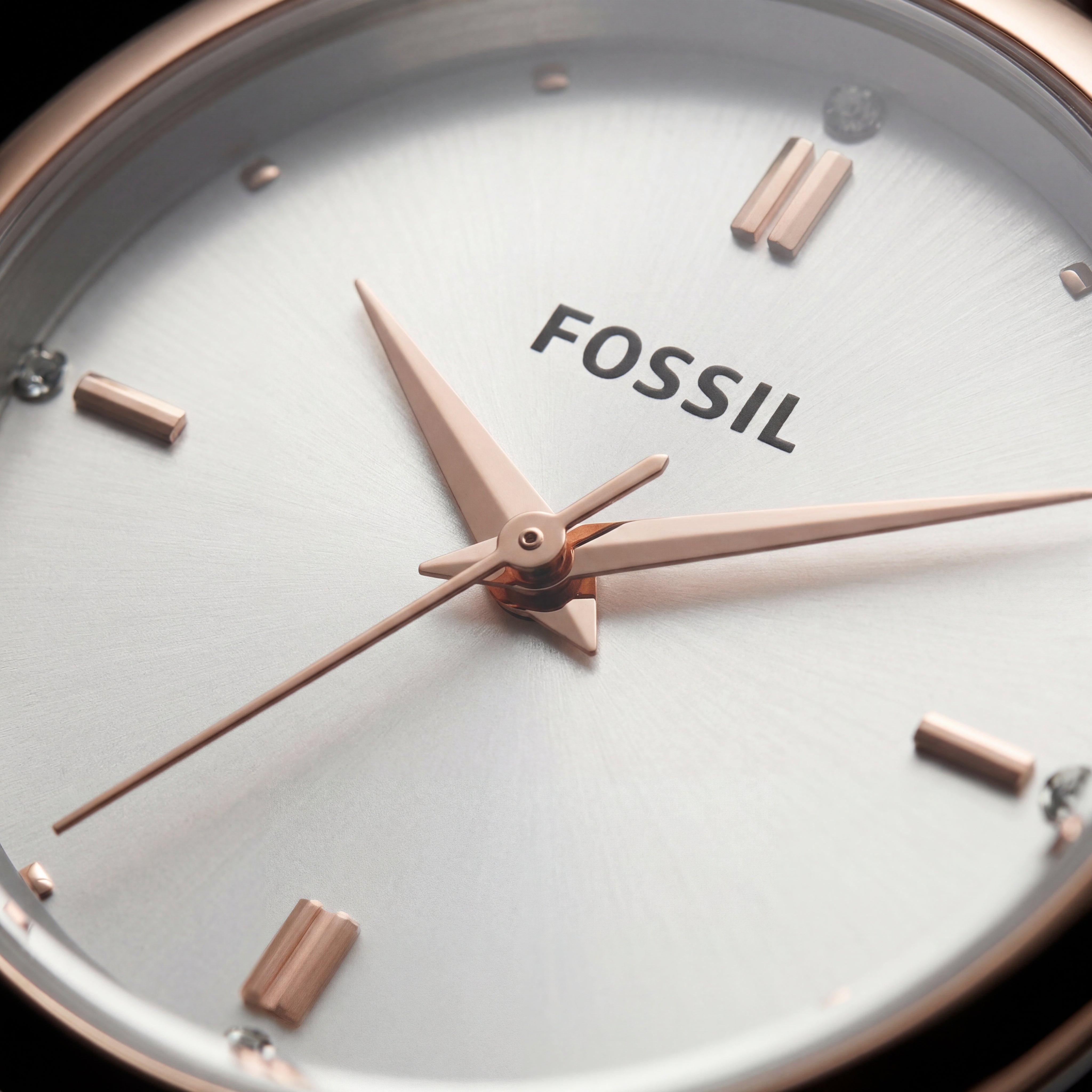 Silver Radiance Crystal Watch – Two-Tone Luxe Edition