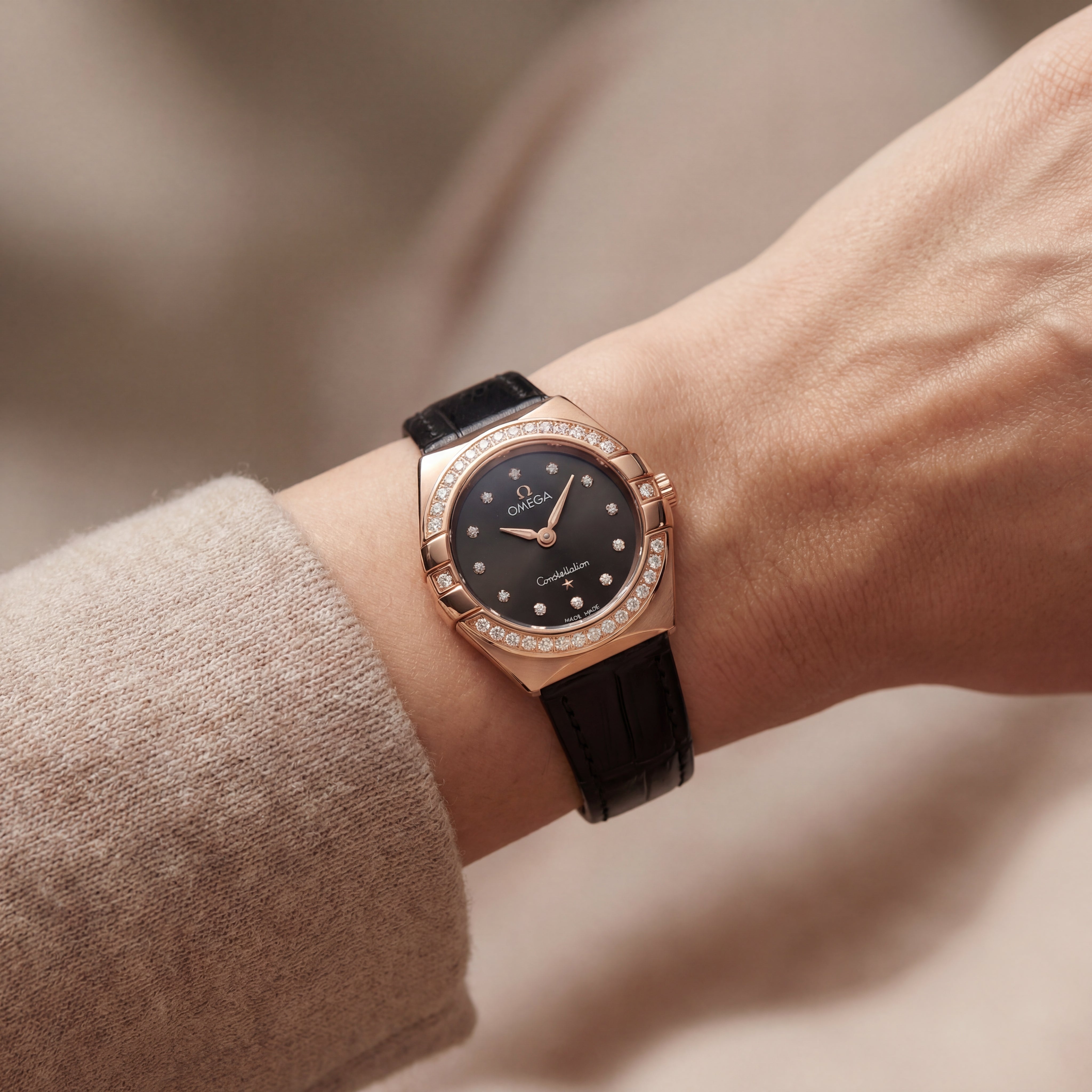 Constellation Noir Leather – Rosé Diamond Edition
