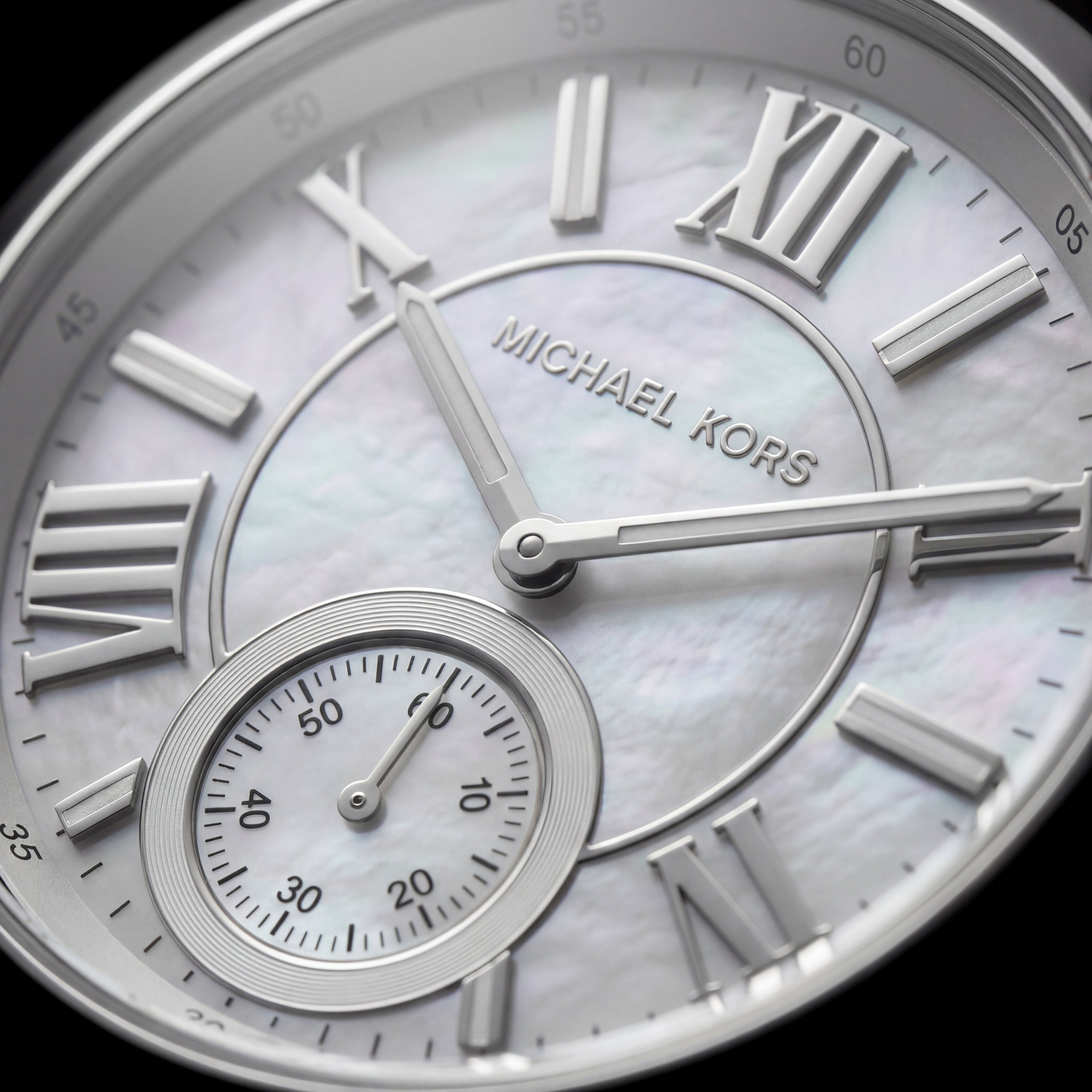 Arctic Radiance Crystal Watch – Silver Luxe Edition