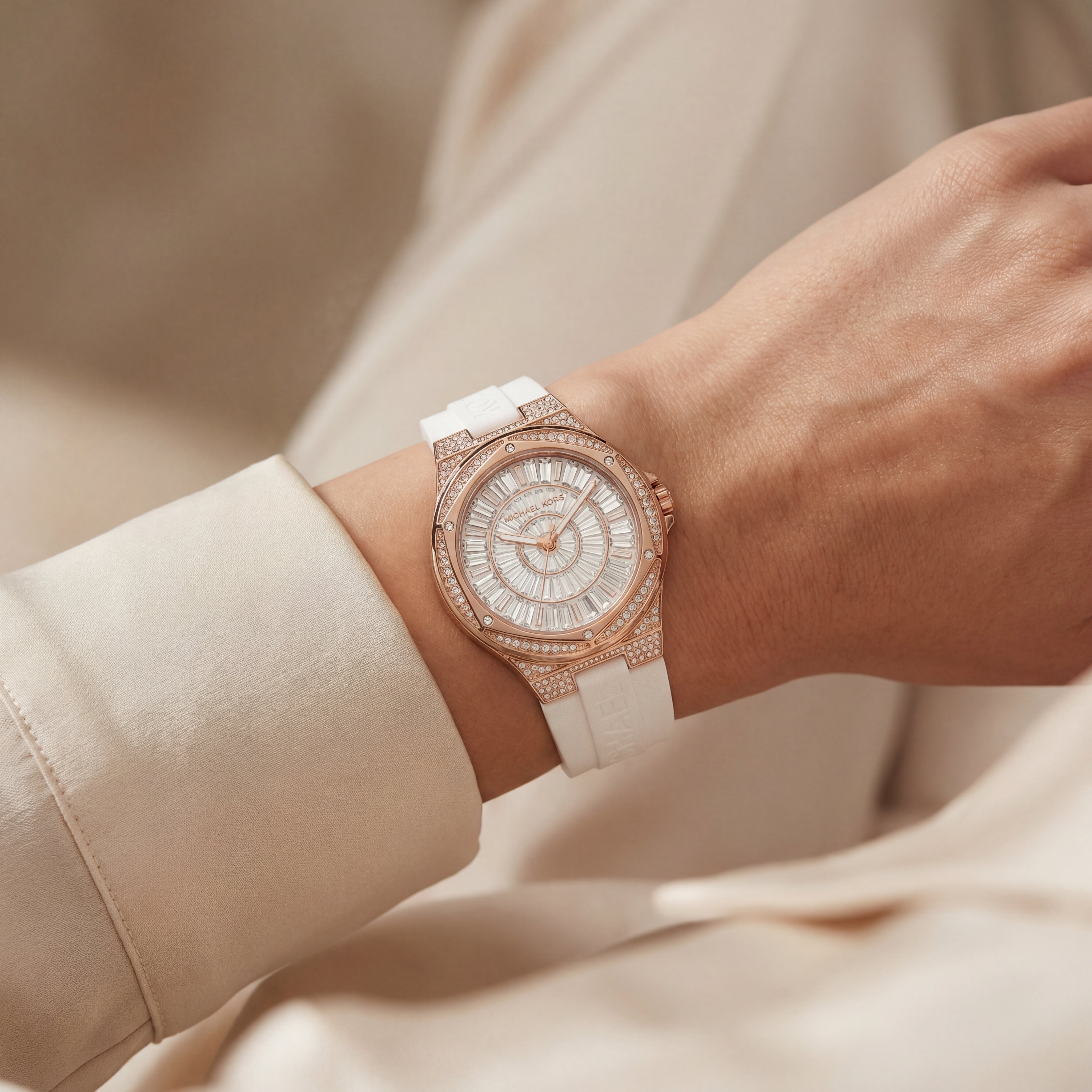 Crystal Halo Rose Gold Sport Watch – White Signature Strap Edition