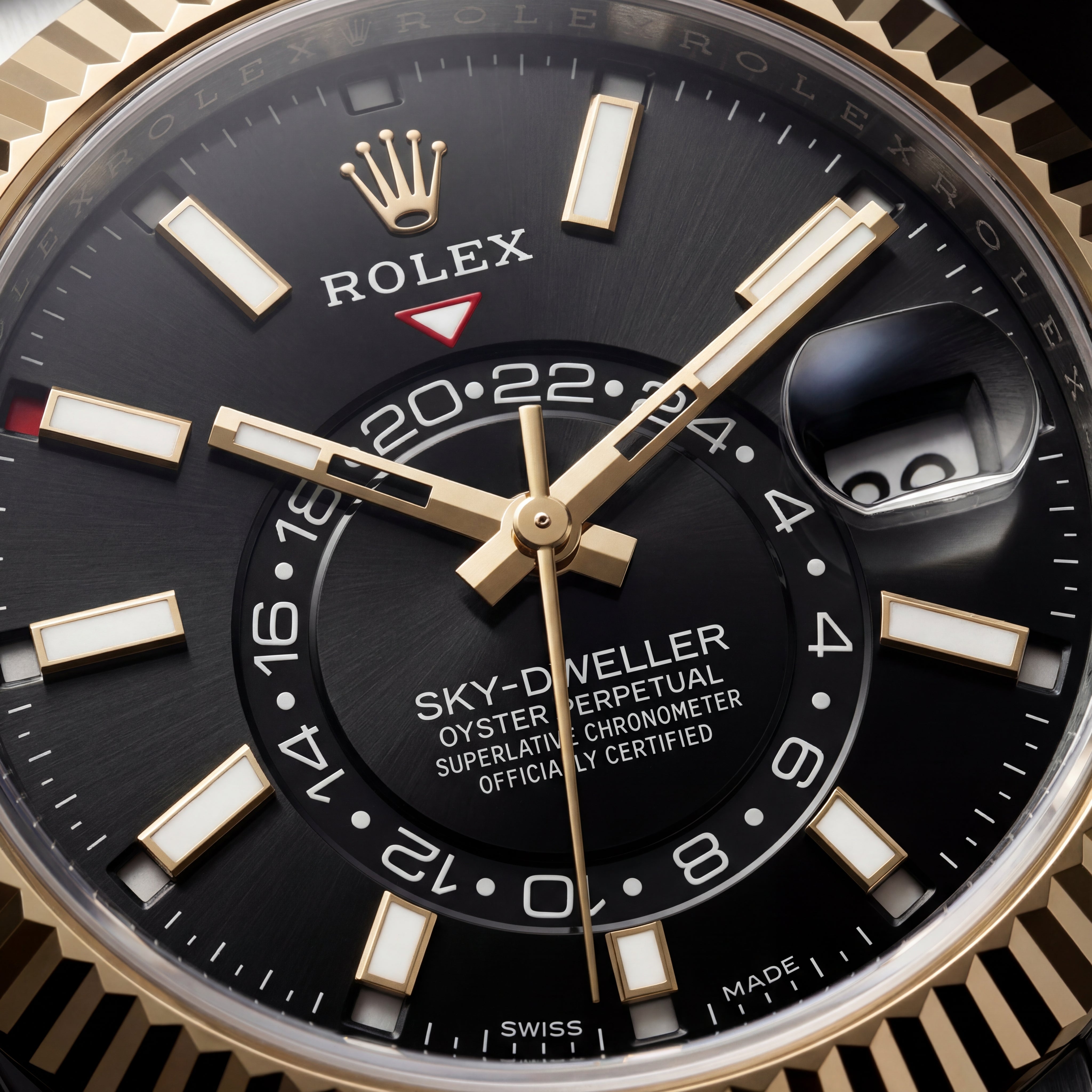 Premium Dual-Tone Luxury Automatic Watch with Black Dial
