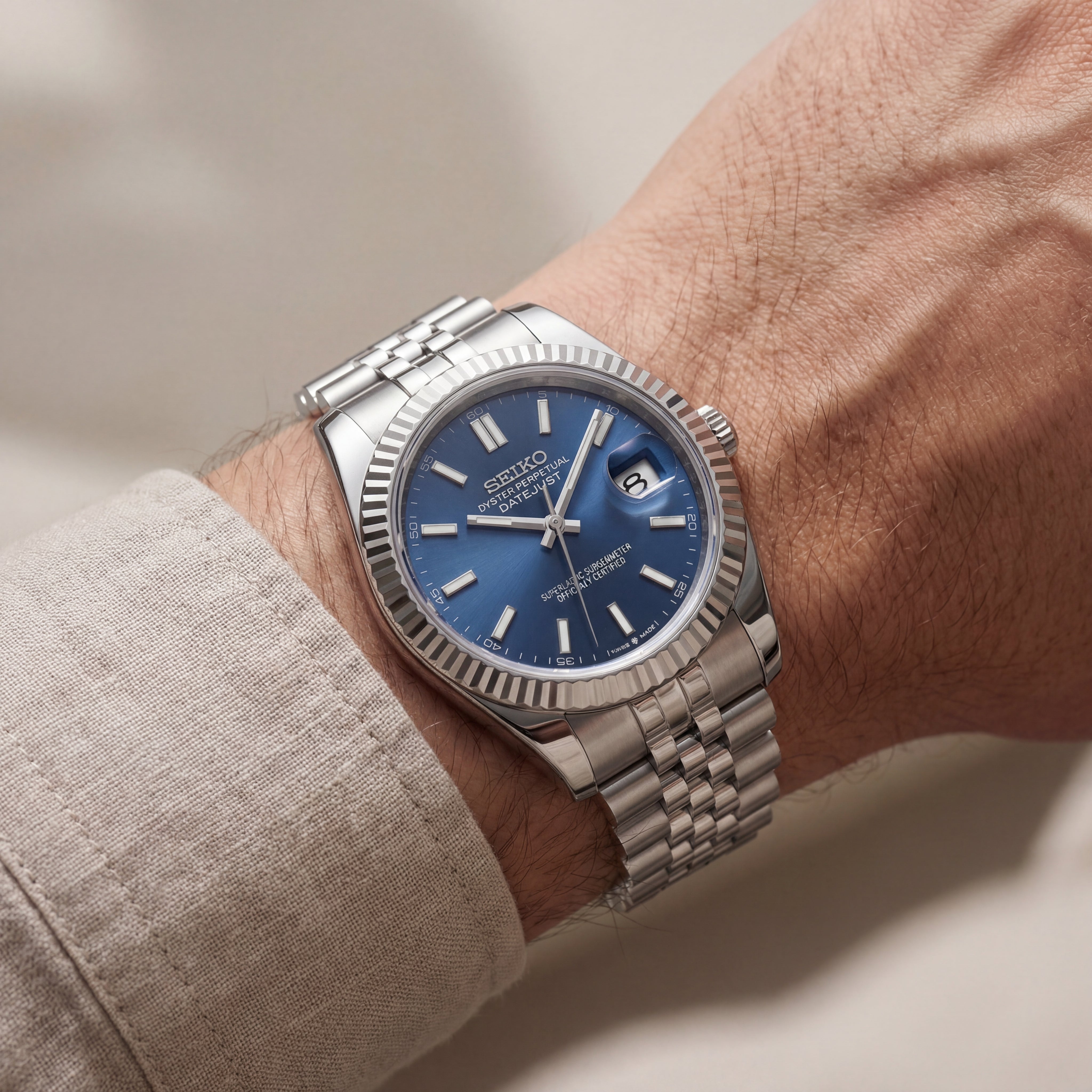 Luxury Stainless Steel Watch Fluted Bezel Blue Sunburst Dial Jubilee Bracelet Premium Date Watch – Men