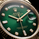 Luxury Gold Stainless Steel Watch Fluted Bezel Emerald Green Sunburst Dial Diamnd Markers Day-Date Watch – Men
