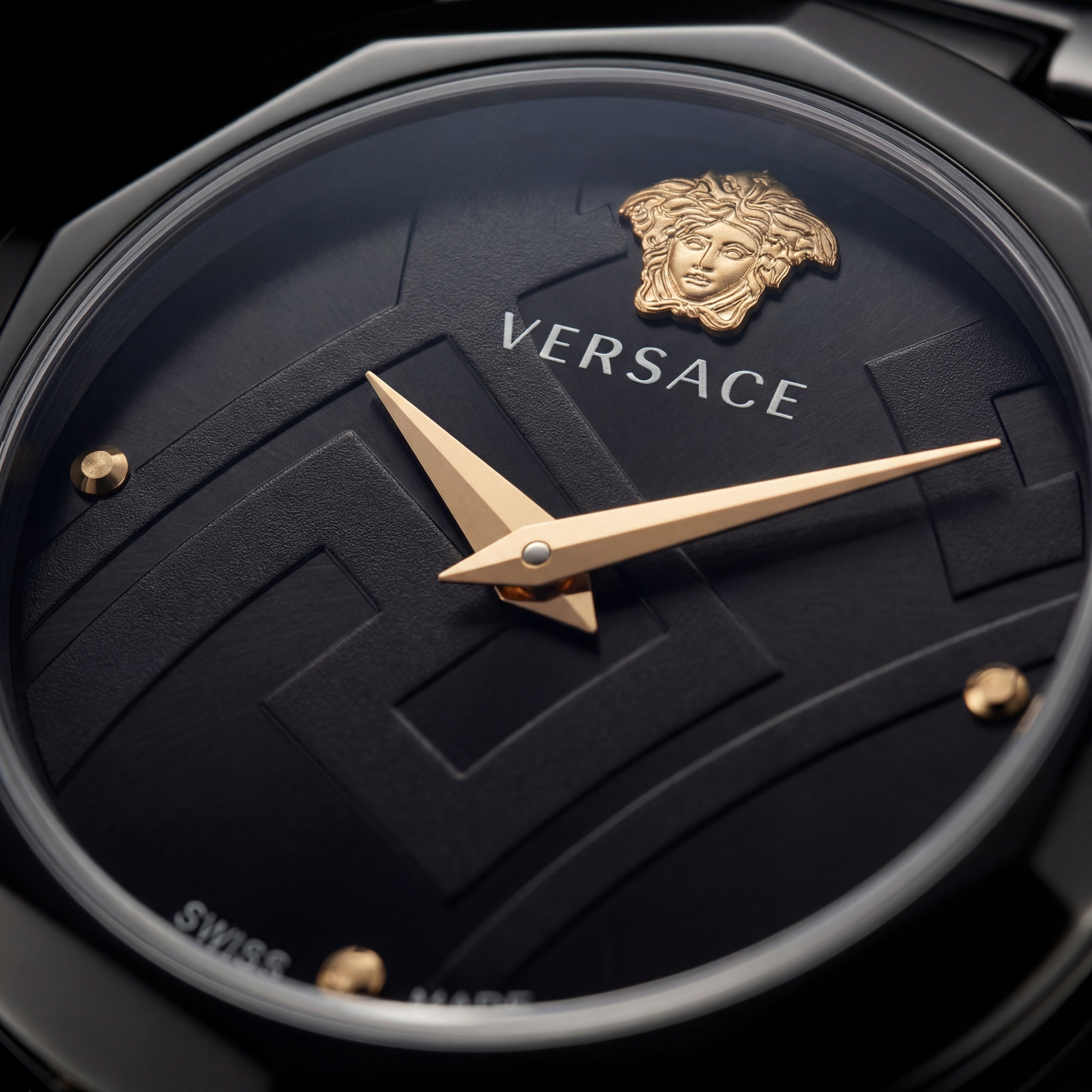 Black Round Case Luxury Medusa Dial Gold Hands Stainless Steel Bracelet Watch – Women