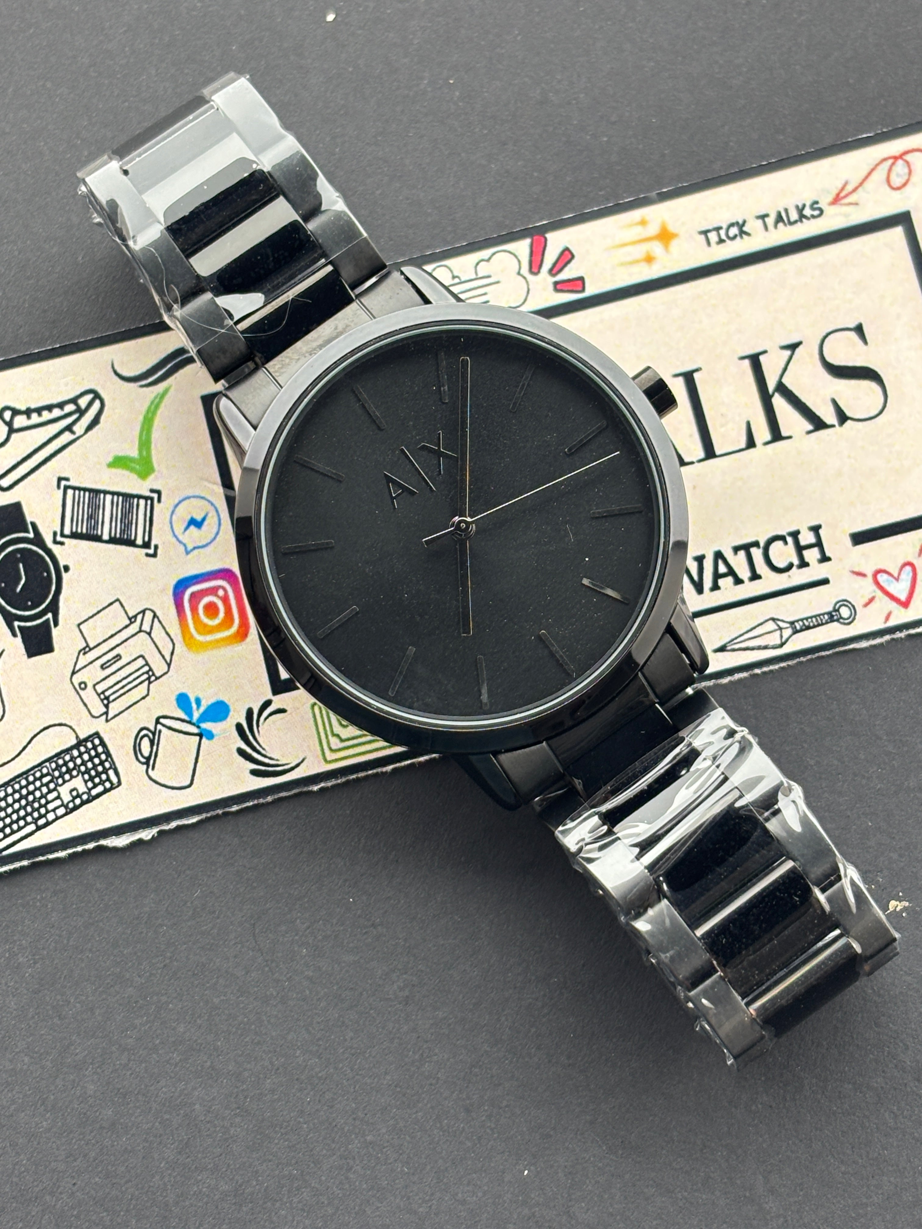 Premium All Black Minimalist Stainless Steel Luxury Watch – Men
