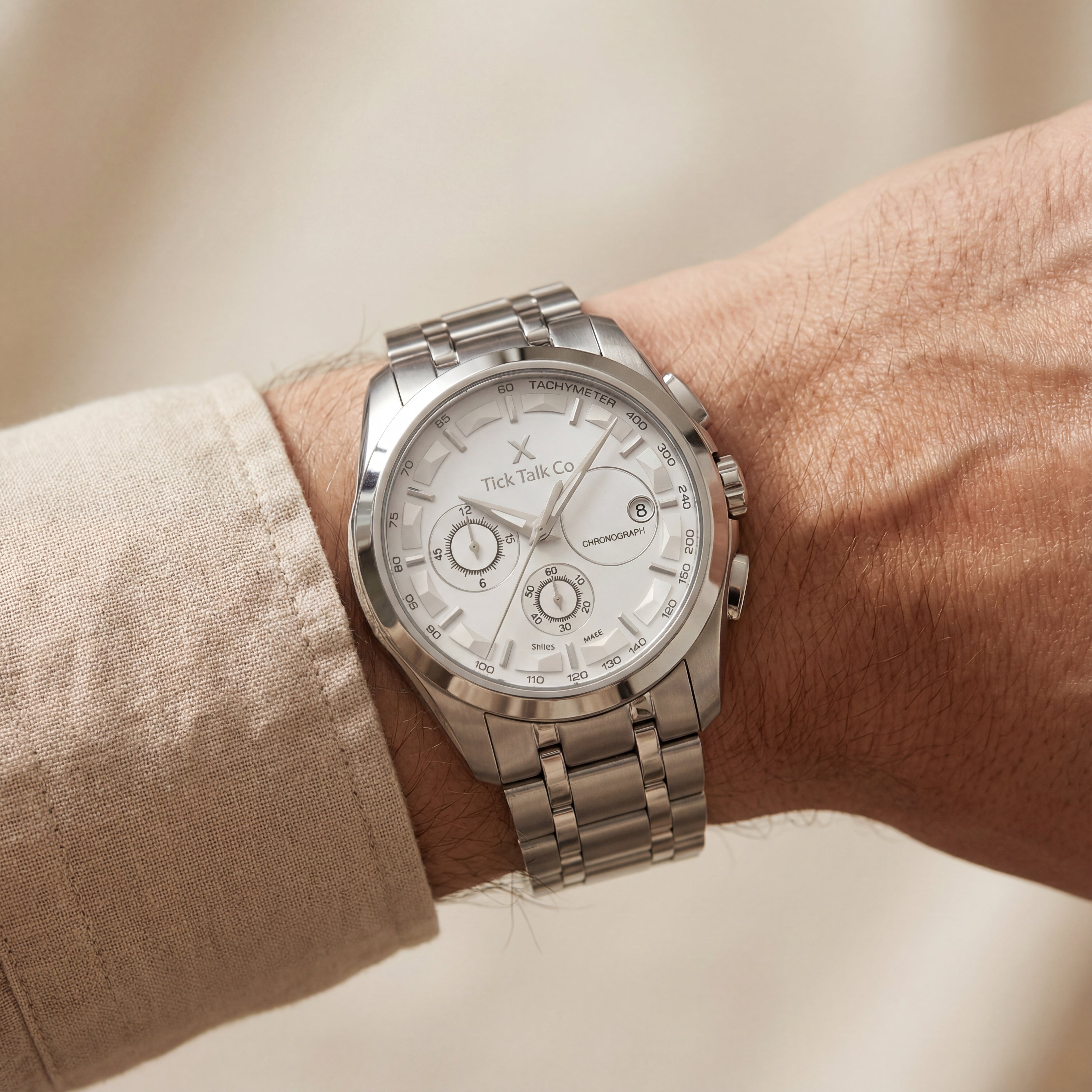 Silver Stainless Steel Chronograph Tachymeter Watch with Metal Bracelet