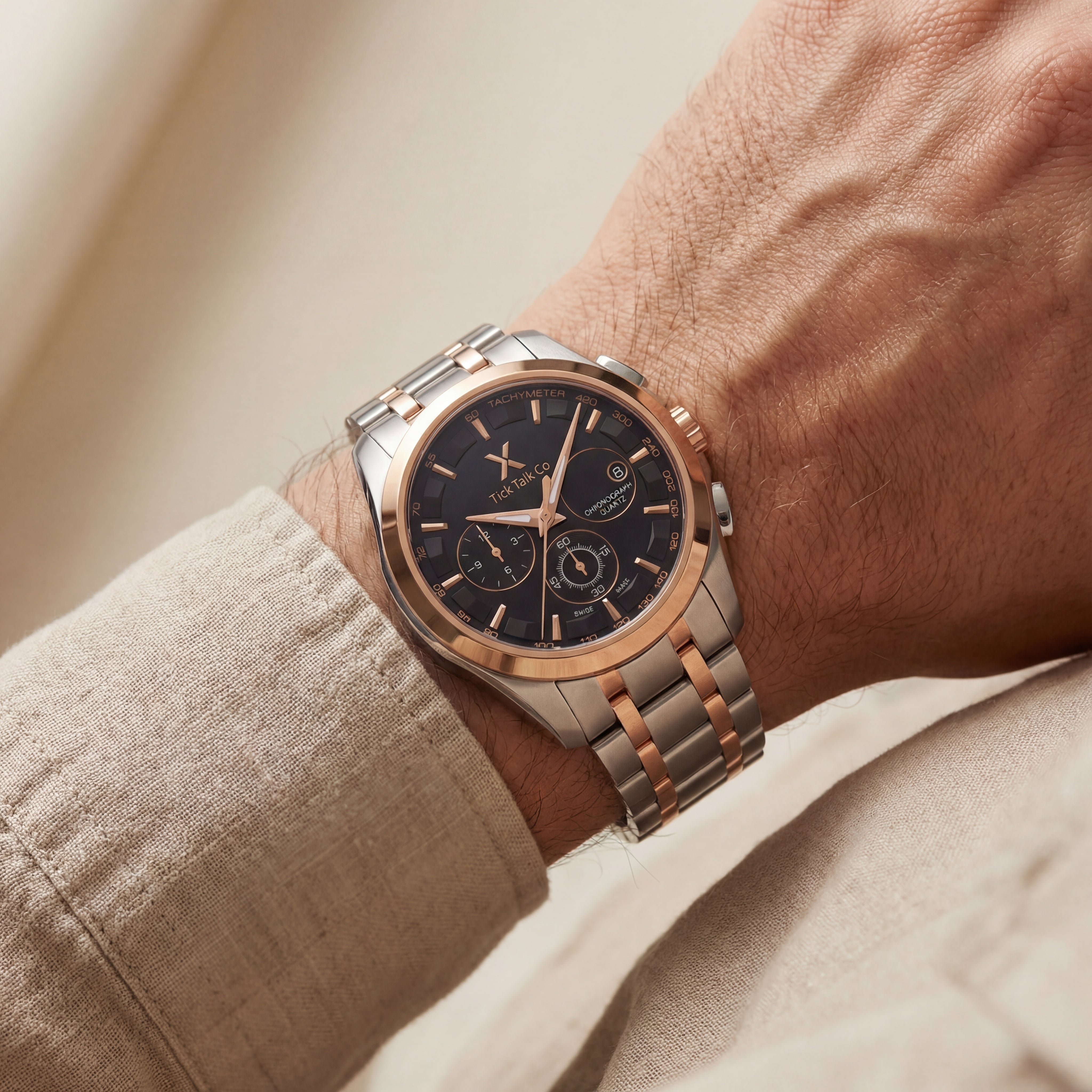 Two-Tone Black Dial Chronograph Quartz Watch with Rose Gold Bezel & Metal Bracelet