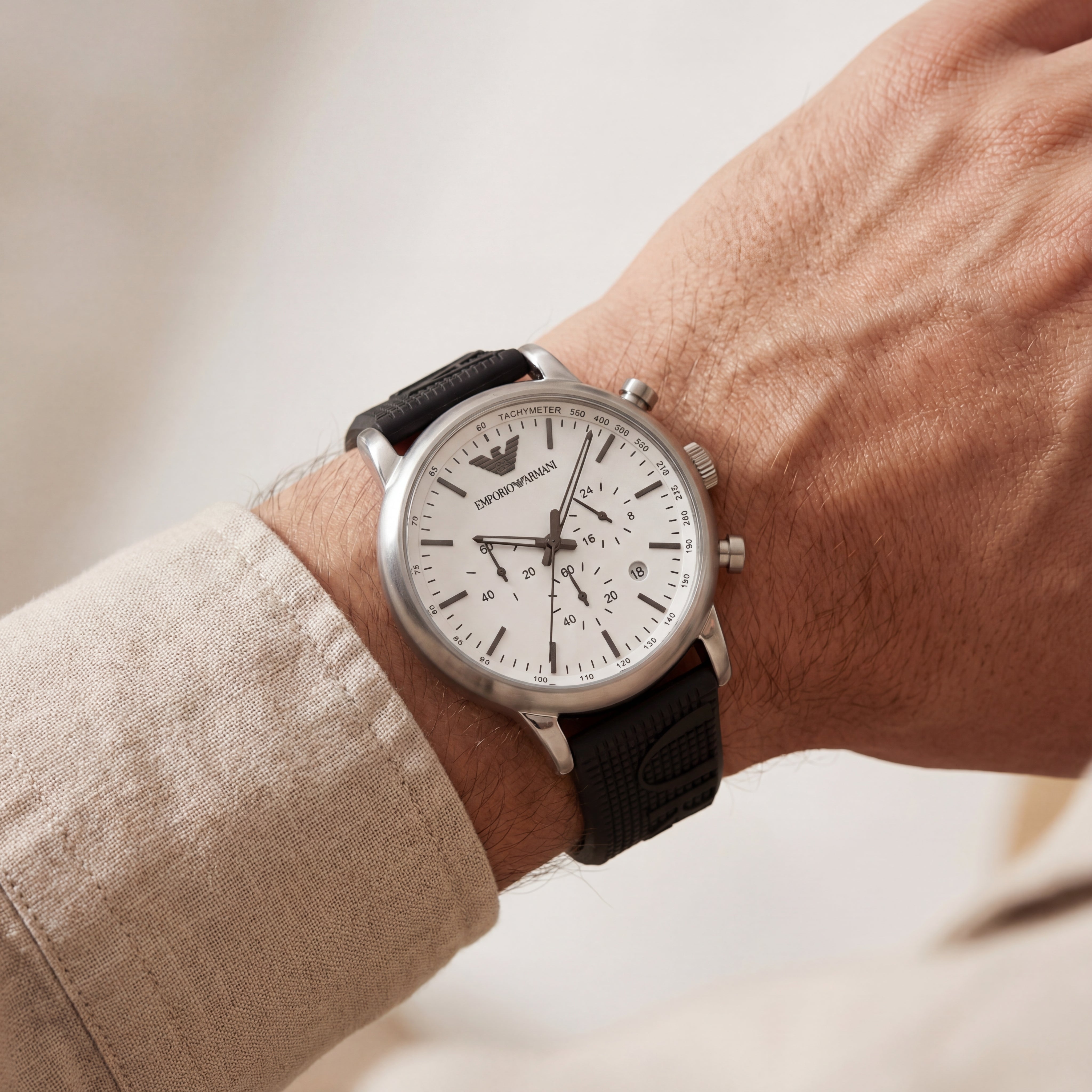 Premium White Dial Chronograph Men’s Watch with Rubber Strap