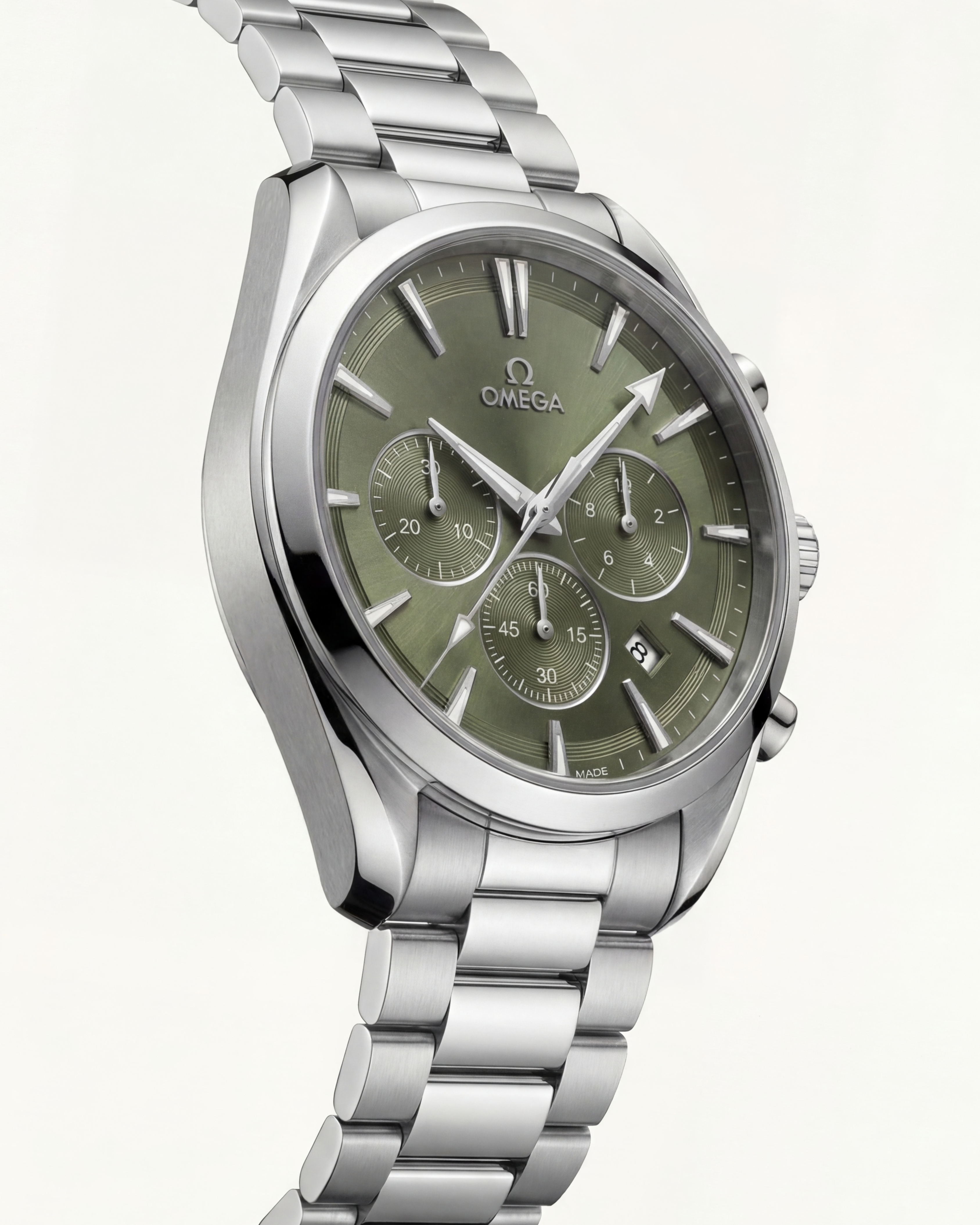Luxury Silver Stainless Steel Chronograph Watch Olive Green Dial Baton Markers Multi-Subdial Date Display – Men