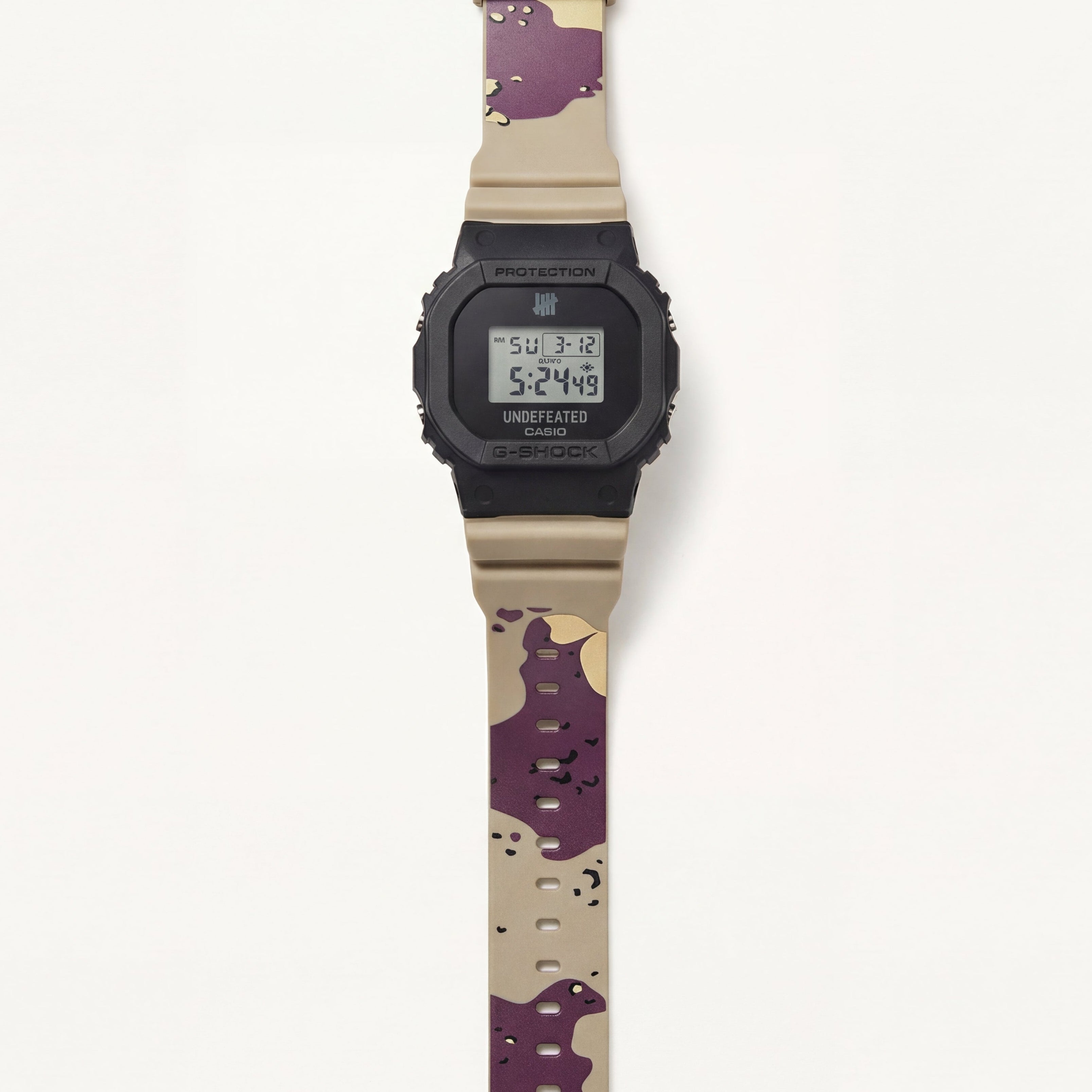 Desert Camo Digital Shock-Resistant Men’s Watch